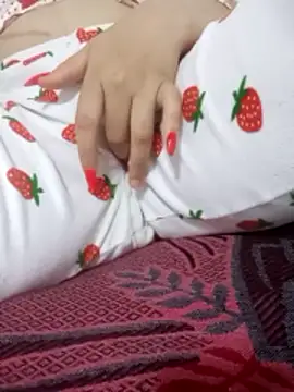XXX chat uživo modela Bombamom