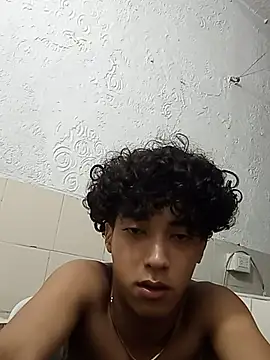 Chatroom XXX en direct de boy_max_latin