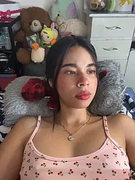 Chat +18 de Milleradhara24 ao vivo