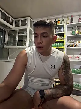 OliverWest04n Live XXX chat