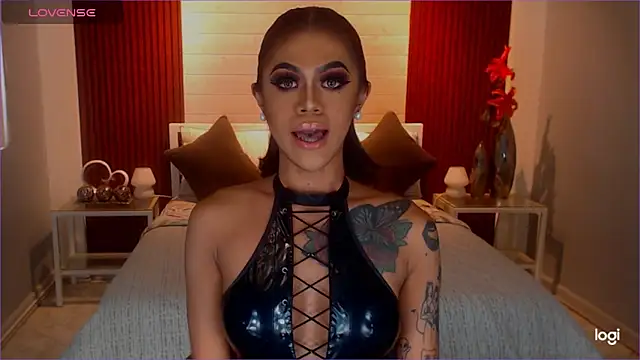StellaStrong30's Live XXX Chat