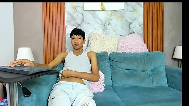 Chat XXX ao vivo de BOUL_GUYS