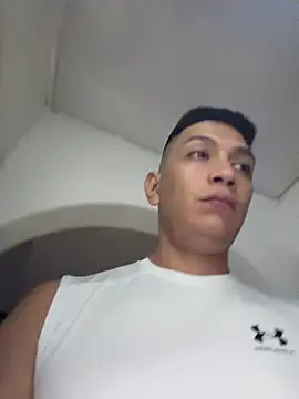 OliverWest04's Live XXX Chat