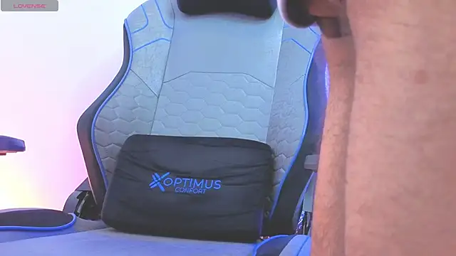 HAMILTONG12's Live XXX Chat