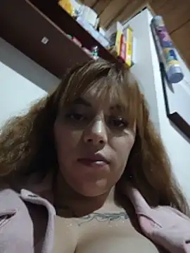 Chatroom XXX en direct de Isabella__Risky