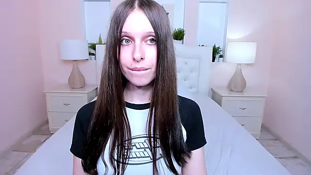 dark_k1tty's Live XXX Chat