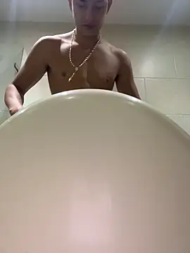 XXX chat uživo modela Lander_Cruz