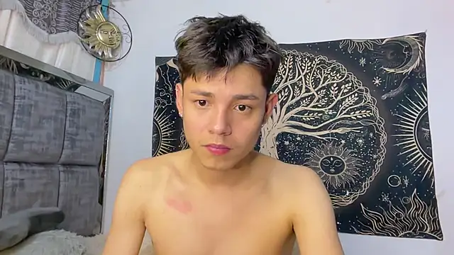 Andy_Belier23 Chat XXX in diretta