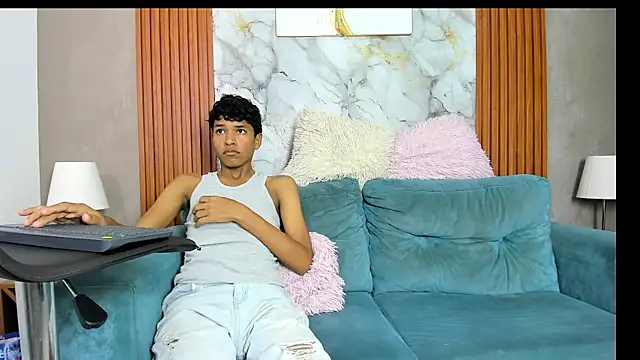 Chat XXX ao vivo de BOUL_GUYS
