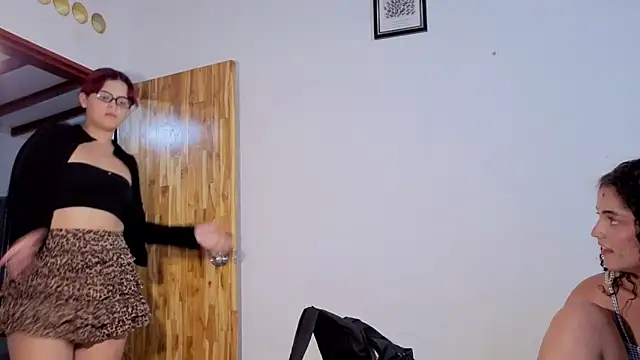 Nikki__uwu Adlı Modelin Canlı XXX Sohbeti
