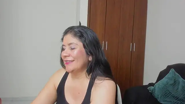 kiraGeiner – Live XXX-chat