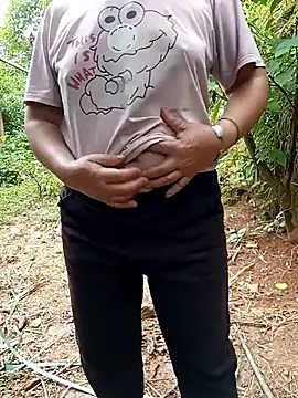 yaja-chan Adlı Modelin Canlı XXX Sohbeti