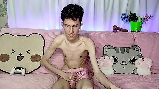 GoodBoyLuca live XXX chat