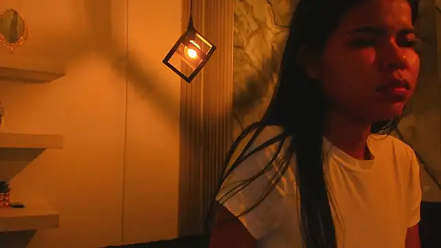 XXX chat uživo modela IsabellaMonet