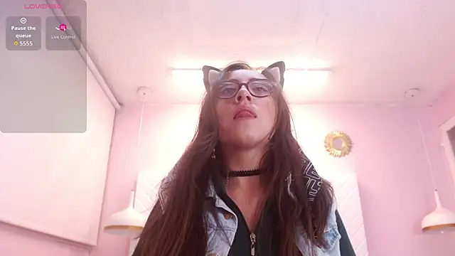 Nezzukoo Adlı Modelin Canlı XXX Sohbeti