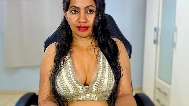 FannyXhot Adlı Modelin Canlı XXX Sohbeti