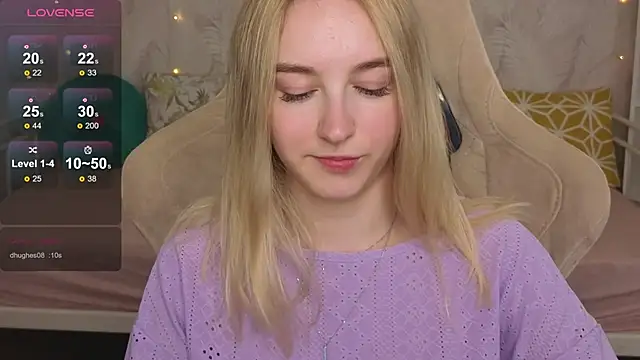 Shy_Polly Chat XXX in diretta