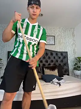 Lander_Cruz – Naživo XXX chat