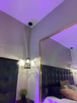 Chat +18 de MiahWindsor ao vivo