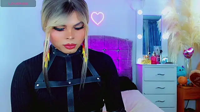 AdanKinng's Live XXX Chat