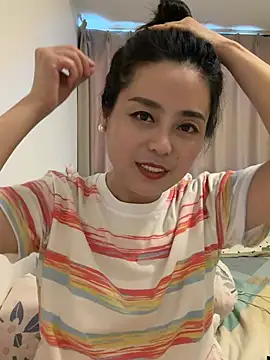 orangeoneday's Live XXX Chat