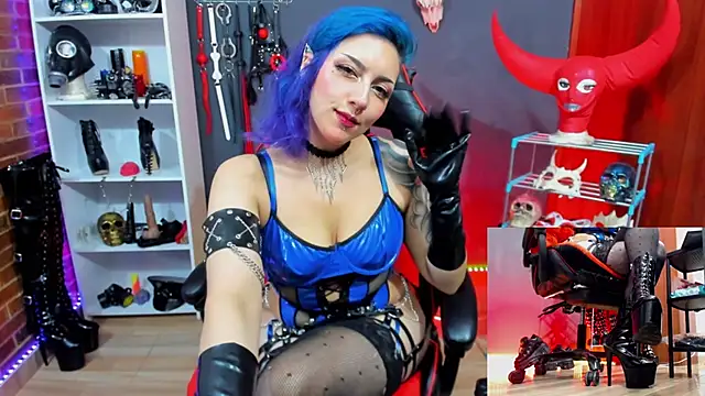 Yelena_LatexMaiden's Live XXX Chat
