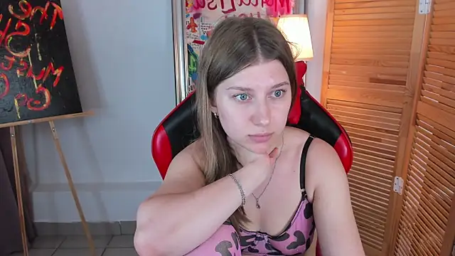katymeaw's Live XXX Chat