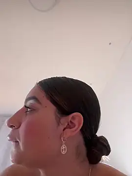 Samantha_e2 élő XXX-chatje