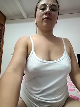 selena_gomez2 élő XXX-chatje