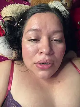 Chat +18 de Lovelipsbig ao vivo