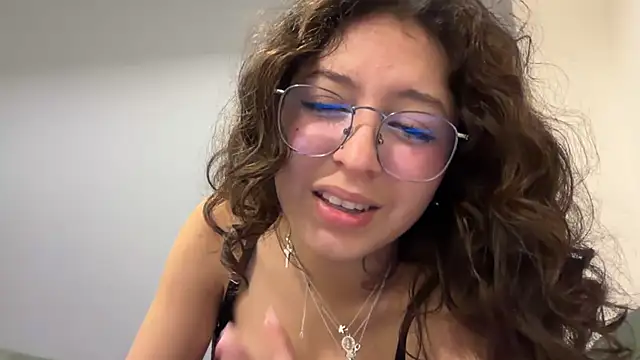 Alicatcua_ Chat XXX in diretta