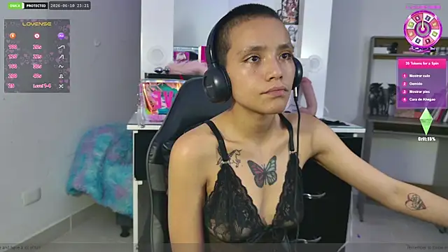 Malika_Amara Chat XXX in diretta