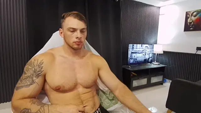 YourHotGreg Adlı Modelin Canlı XXX Sohbeti