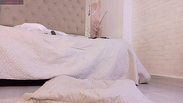 Luna_Tylor XXX чат на живо