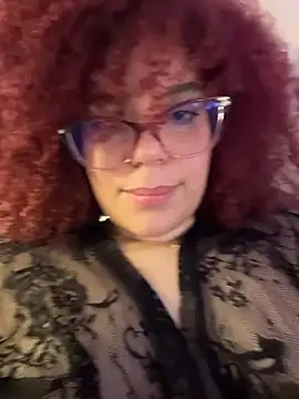 Czat XXX na żywo – Leyah__