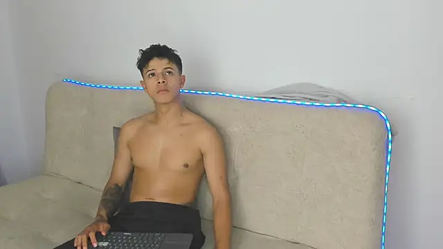Chat XXX Live _Alex_Colton