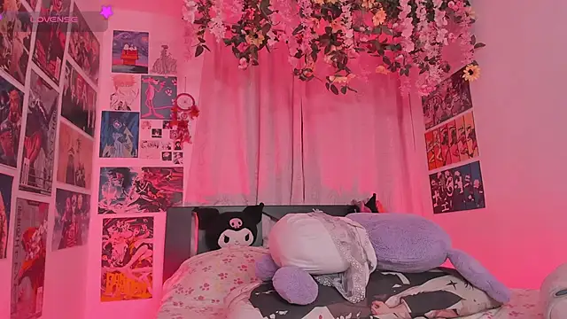 Онлайн чат XXX MissCurvyTop