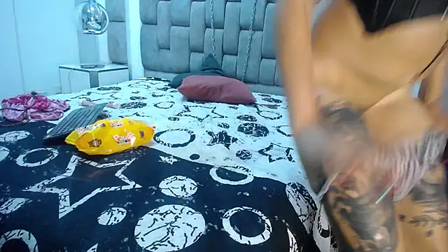 Lucie_Red XXX чат на живо