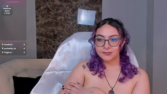 LoiseHarper's Live XXX Chat