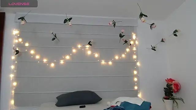 Sarabubbie 现场XXX聊天