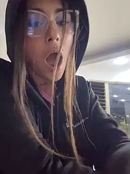 XXX chat uživo modela LahanaKimish