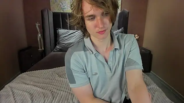 FinnBev live XXX chat