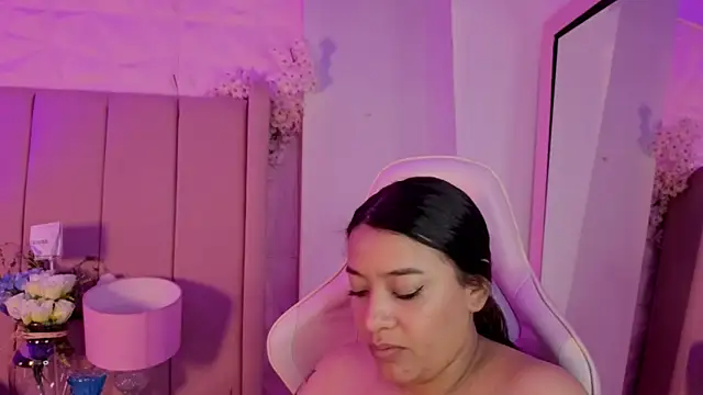 MollyBigBoobs12n Live XXX chat
