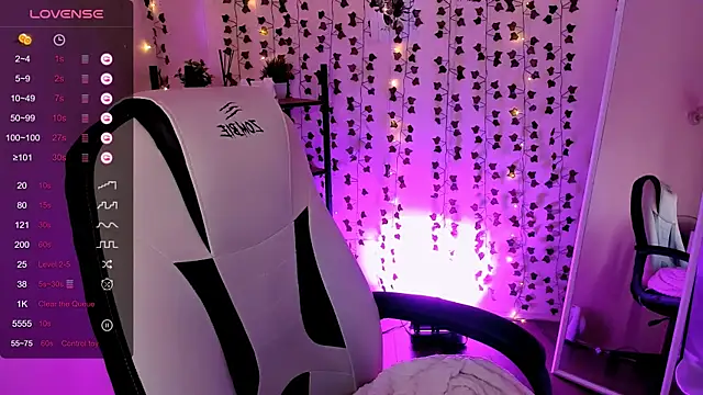 AnyaTaylor_ Live XXX-Chat