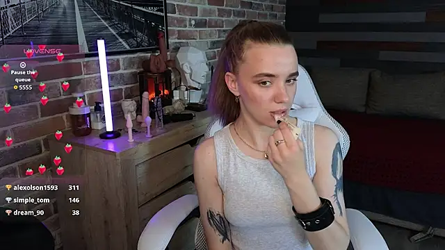 Chat XXX ao vivo de eva_swetty