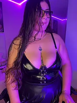 Chatroom XXX en direct de kylievoosx