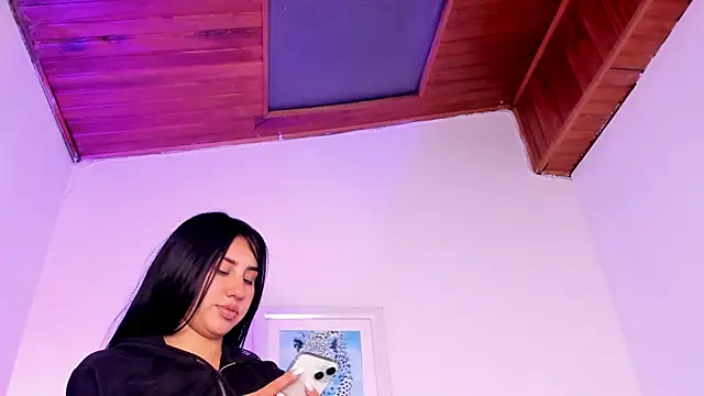 Vaelina_'s Live XXX Chat