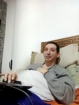 Pacobakan042 élő XXX-chatje