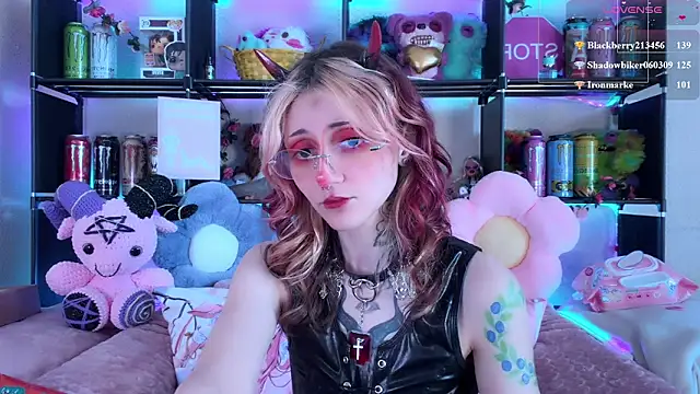 _Devill_Baby élő XXX-chatje