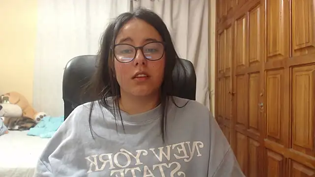 Venus_cat_ live XXX chat